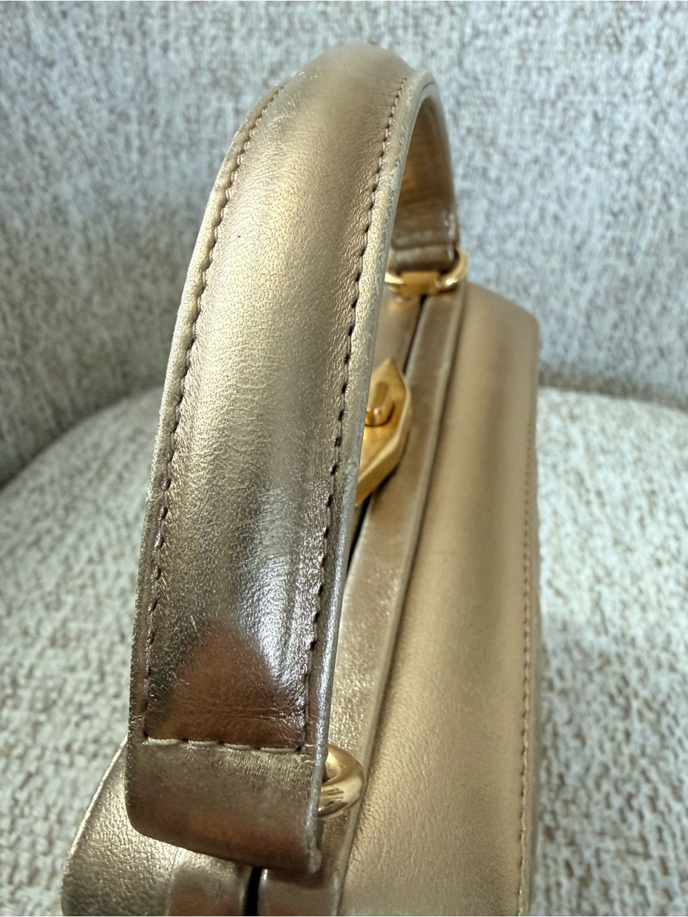 Vintage Bally Metallic Gold Quilted Leather Frame Bag 1980s-1990s - Picture 11 of 16